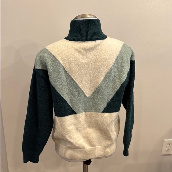 Peace n’ Love Small Women's Teal and Cream Turtleneck Sweater - Picture 6 of 9